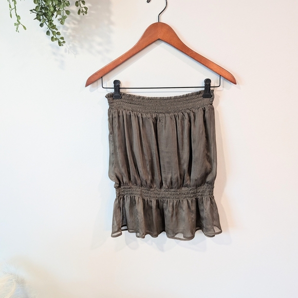 Cache Gray Bubble Mini Skirt with Ruffled Smocked Design - Picture 4 of 7